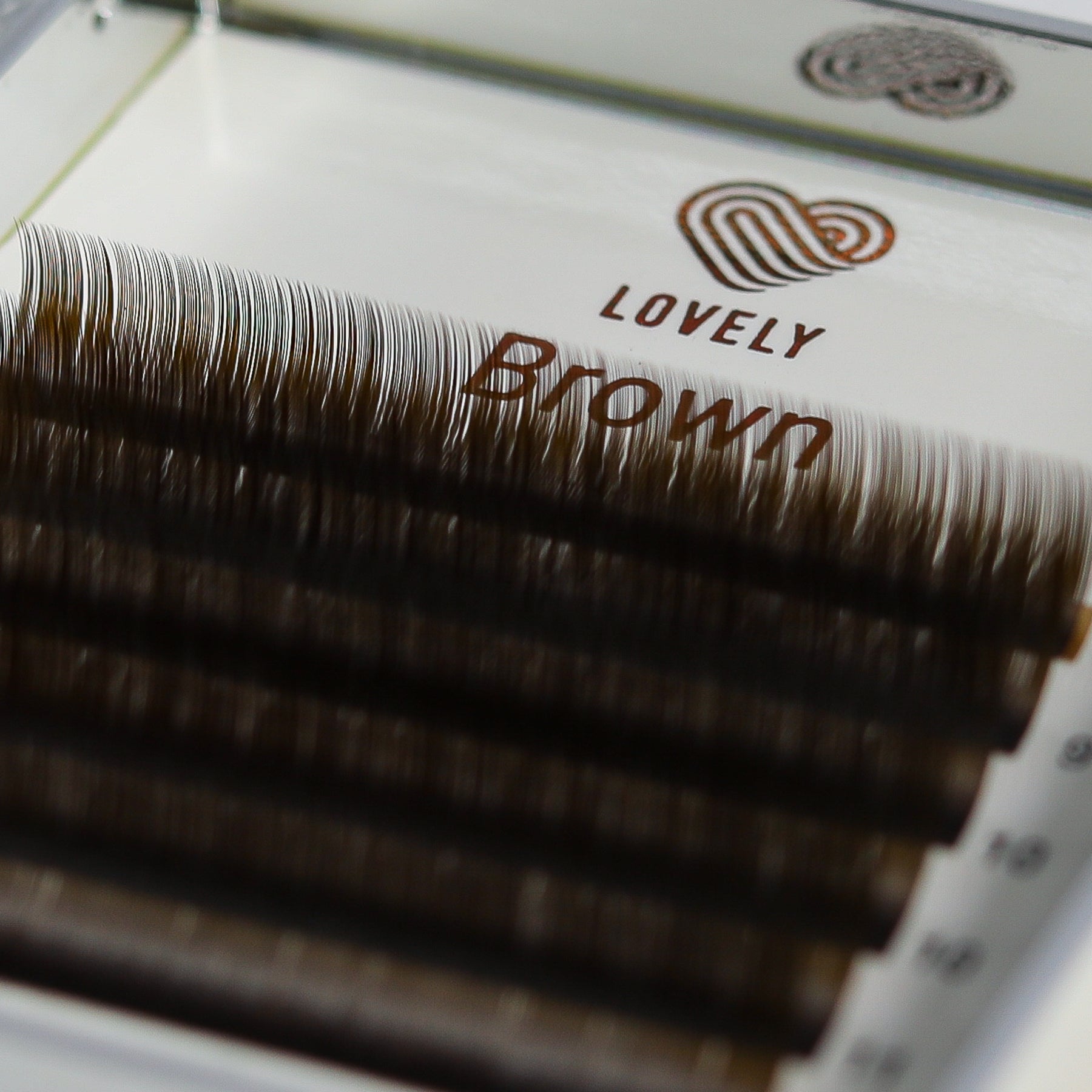 Brown Eyelash Extensions - 20 Line Mix